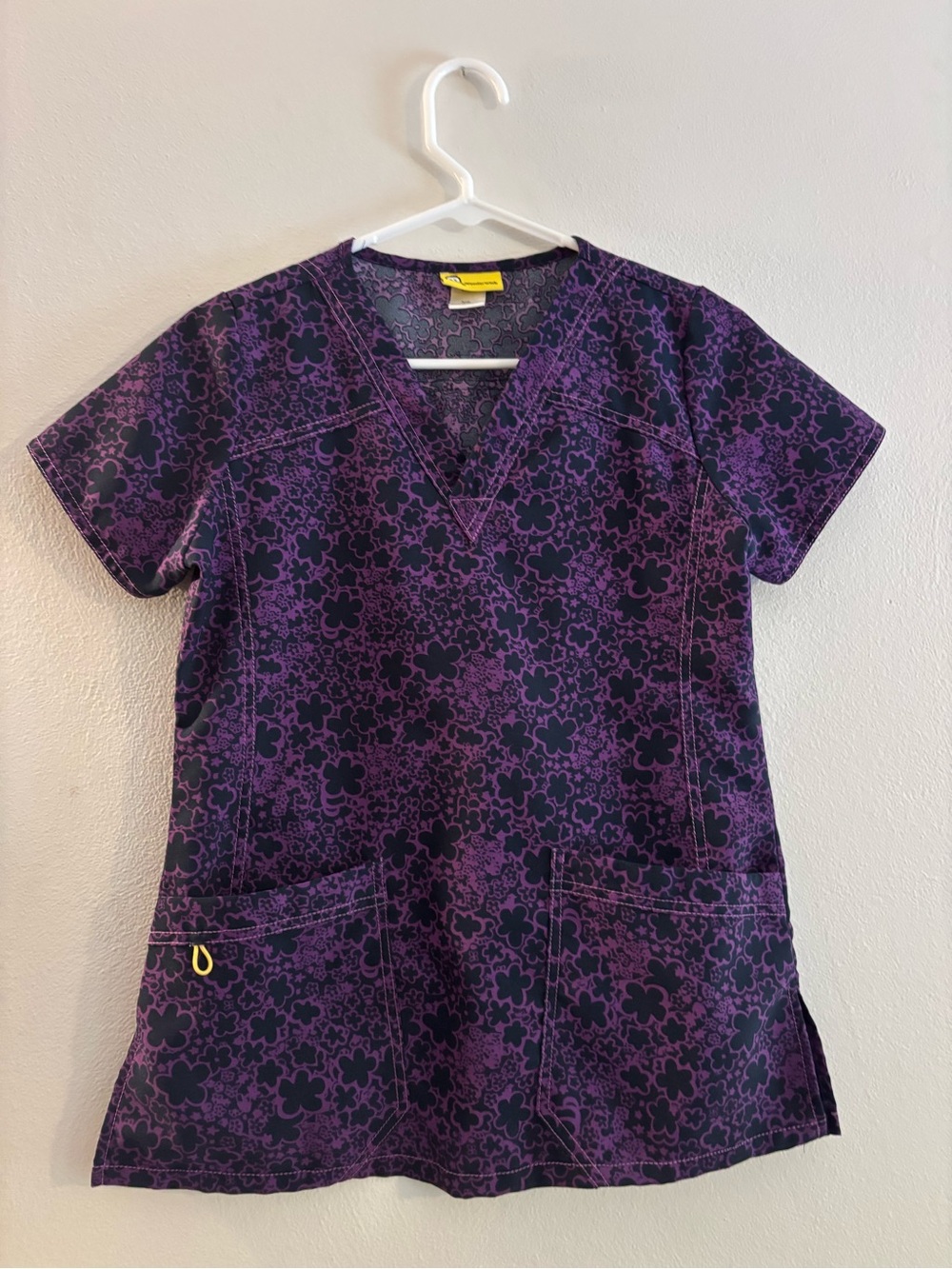 WonderWink Purple and Black Floral V-neck Scrub Top